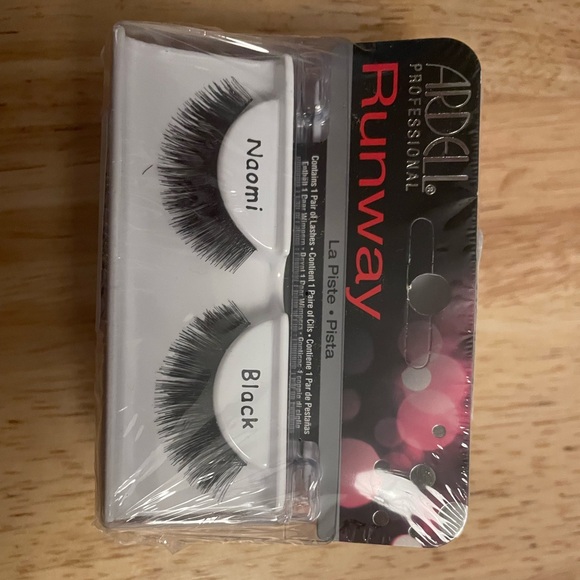 Ardell Falsies Naomi - 4 pairs - Picture 4 of 5